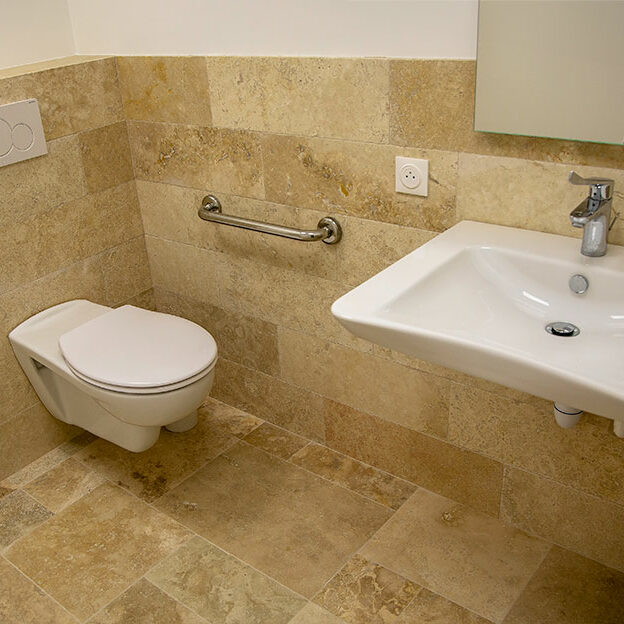 Réalisations Immo Renov 73 - Aménagement Toilettes Bureau